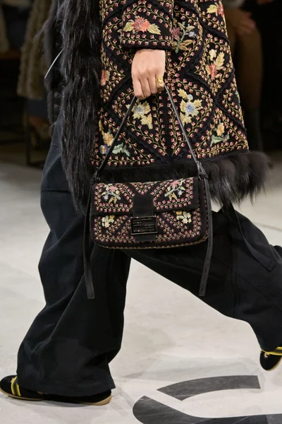 Look 138